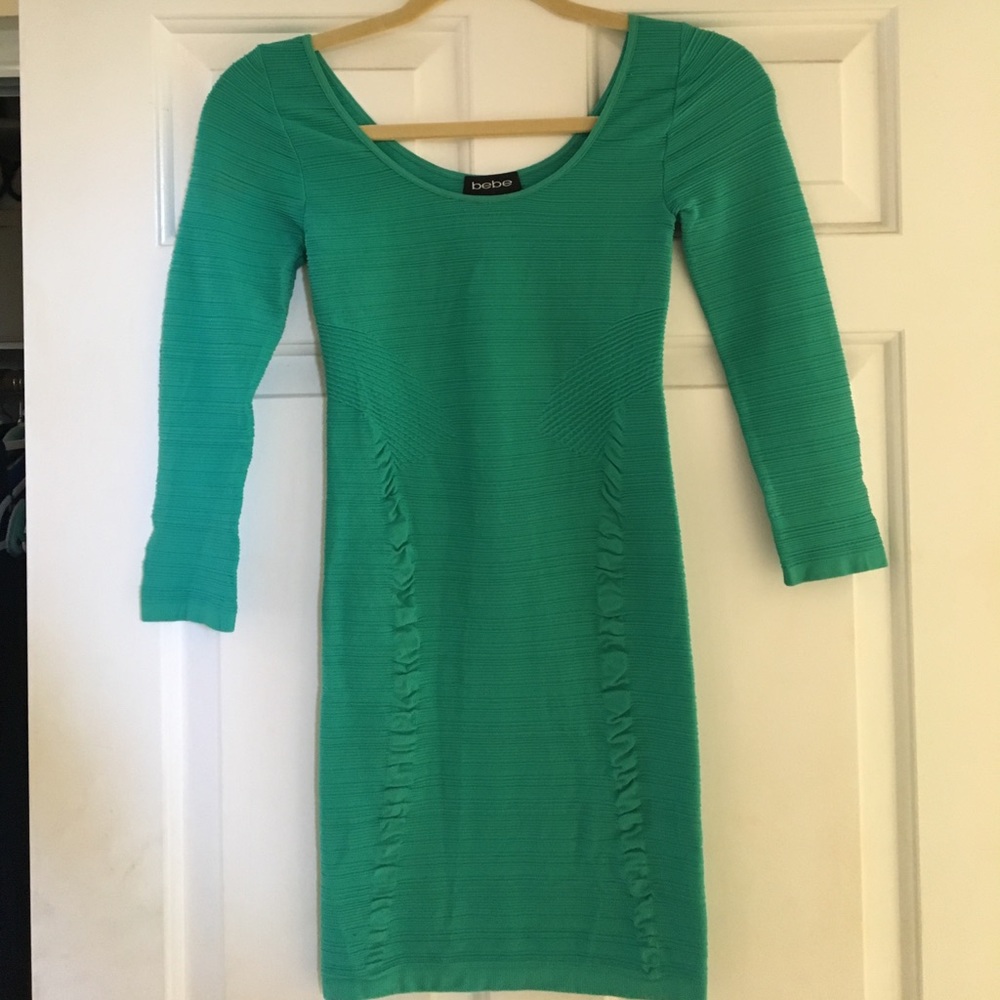 Bebe 3/4 sleeve teal body con dress