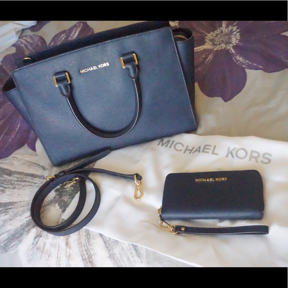 Michael Kors Large Navy Selma Satchel set