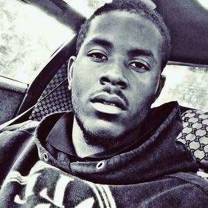 Meet your Posher, Domonique