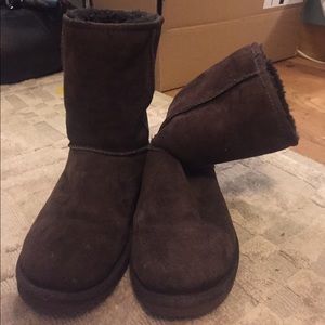 75% OFF classic short chocolate brown uggs
