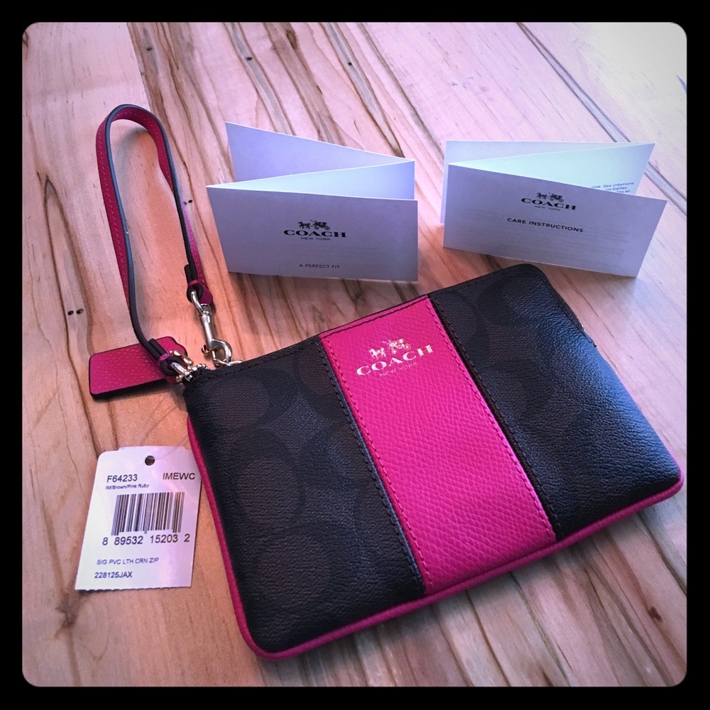 Coach Corner Zip Wristlet
