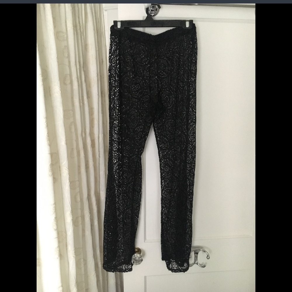 Betsey Johnson crochet bells - size M