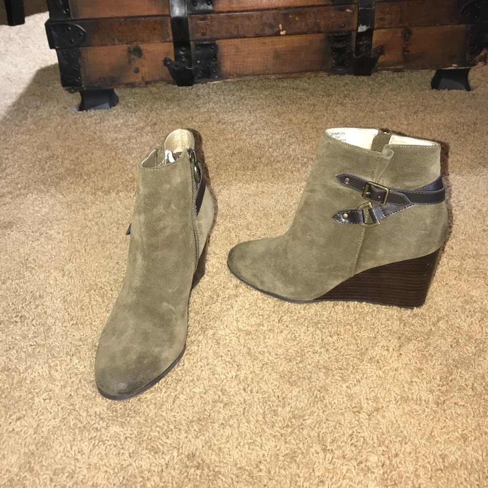 Tahari wedge booties