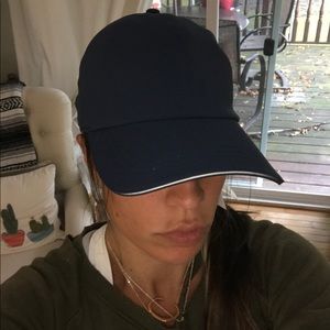 lululemon baller hat ponytail