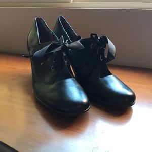 NWOB Aerosoles Minor Roll Black Pump Size 10