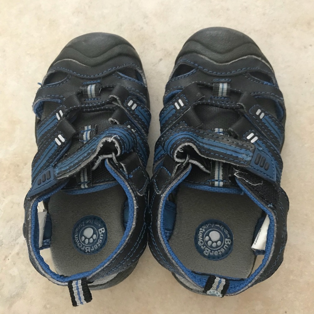 Buster Brown sandals/water shoes for toddler