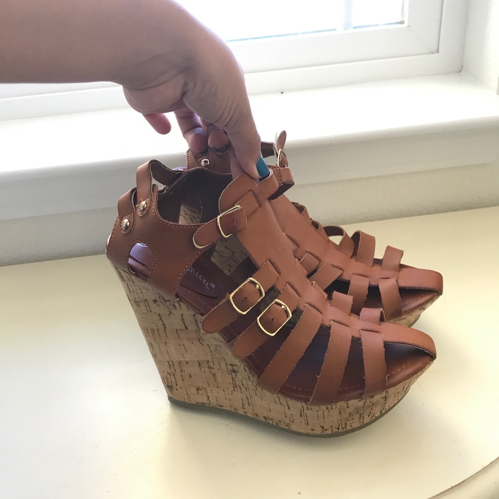 Brown strappy fisherman wedges