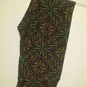 New lularoe os leggings blues, red, tan
