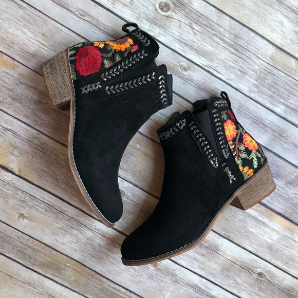 Floral Embroidered Ankle Booties - Picture 4 of 8