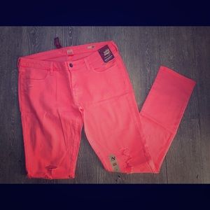Cute coral skinny jeans Arizona Size 13 NWT