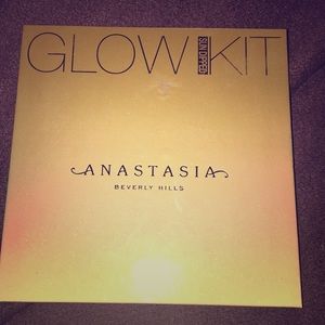 Anastasia Glow Kit- Sun Dipped