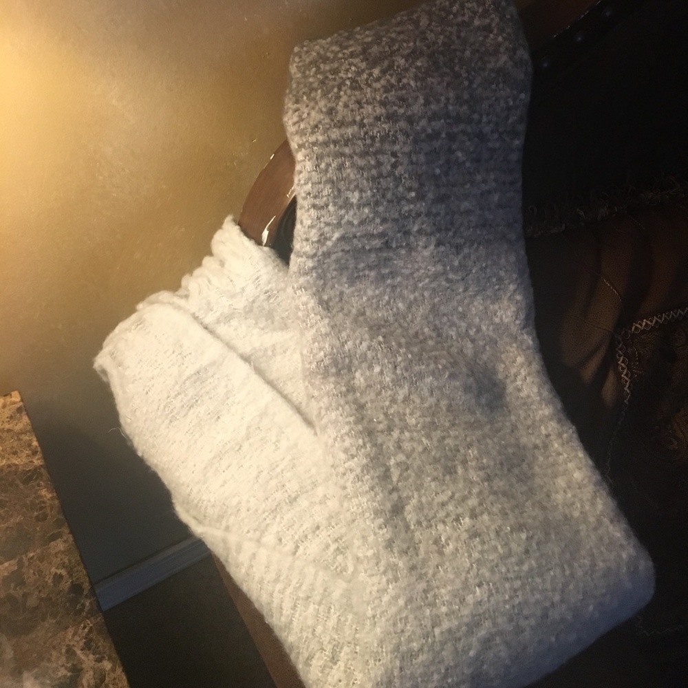 mer sea Scarf 🎉Discounted for the Weekend🎉