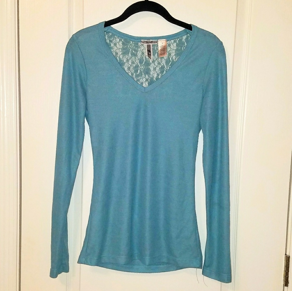 BKE long sleeve lace back top size Small