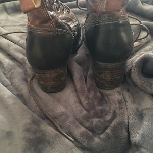 Bed Stu Shoes - Bed Stu leather lace up boots. Bed Stu Shoes - Bed Stu leather lace up boots.
