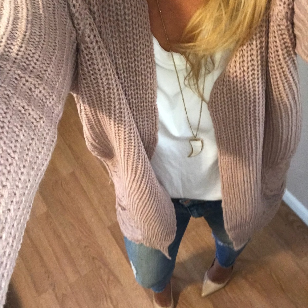 New🍁Blush shredded cardi - Picture 3 of 8
