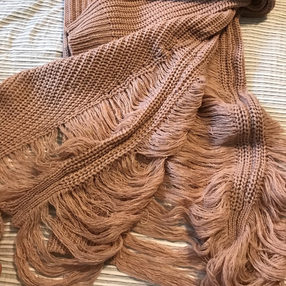 New🍁Blush shredded cardi - Picture 4 of 8