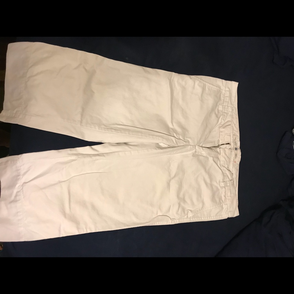 Gap white capris