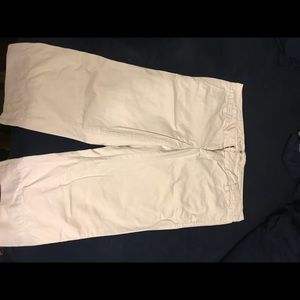 Gap white capris