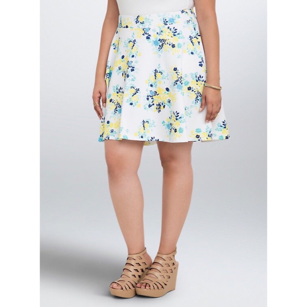 Torrid SIZE 3 Floral Scuba Skater Skirt