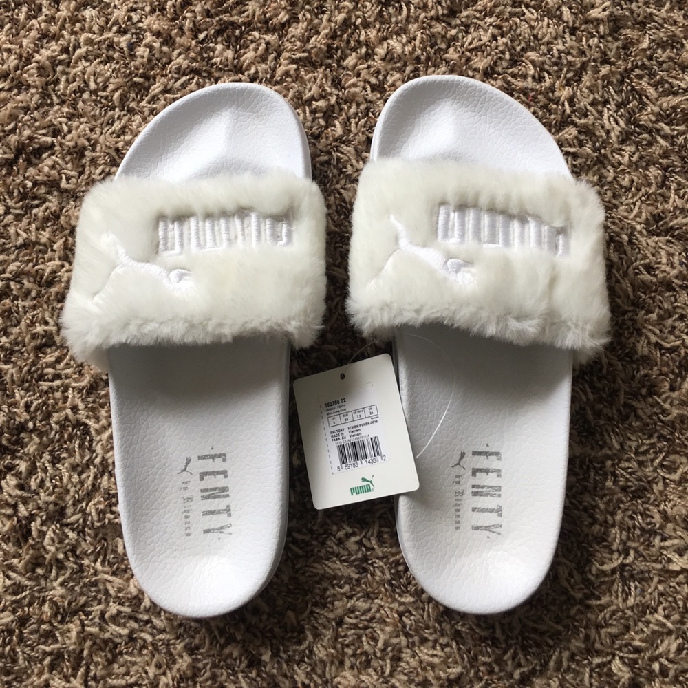 Authentic PUMA FENTY slides 🌺