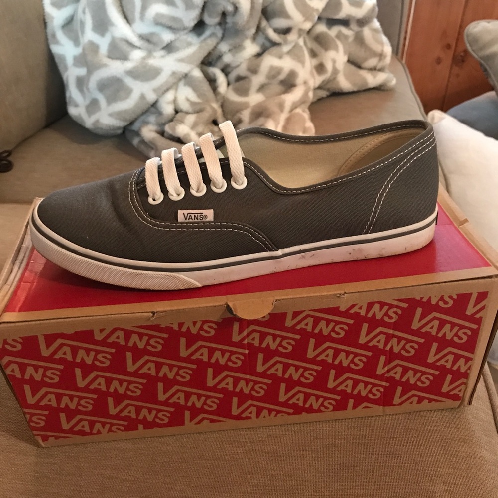 Vans authentic sz 8