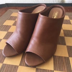 EUC Mossimo stacked heeled mules