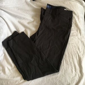 Old Navy Pixie pant. Grey. Size 12. Worn once.