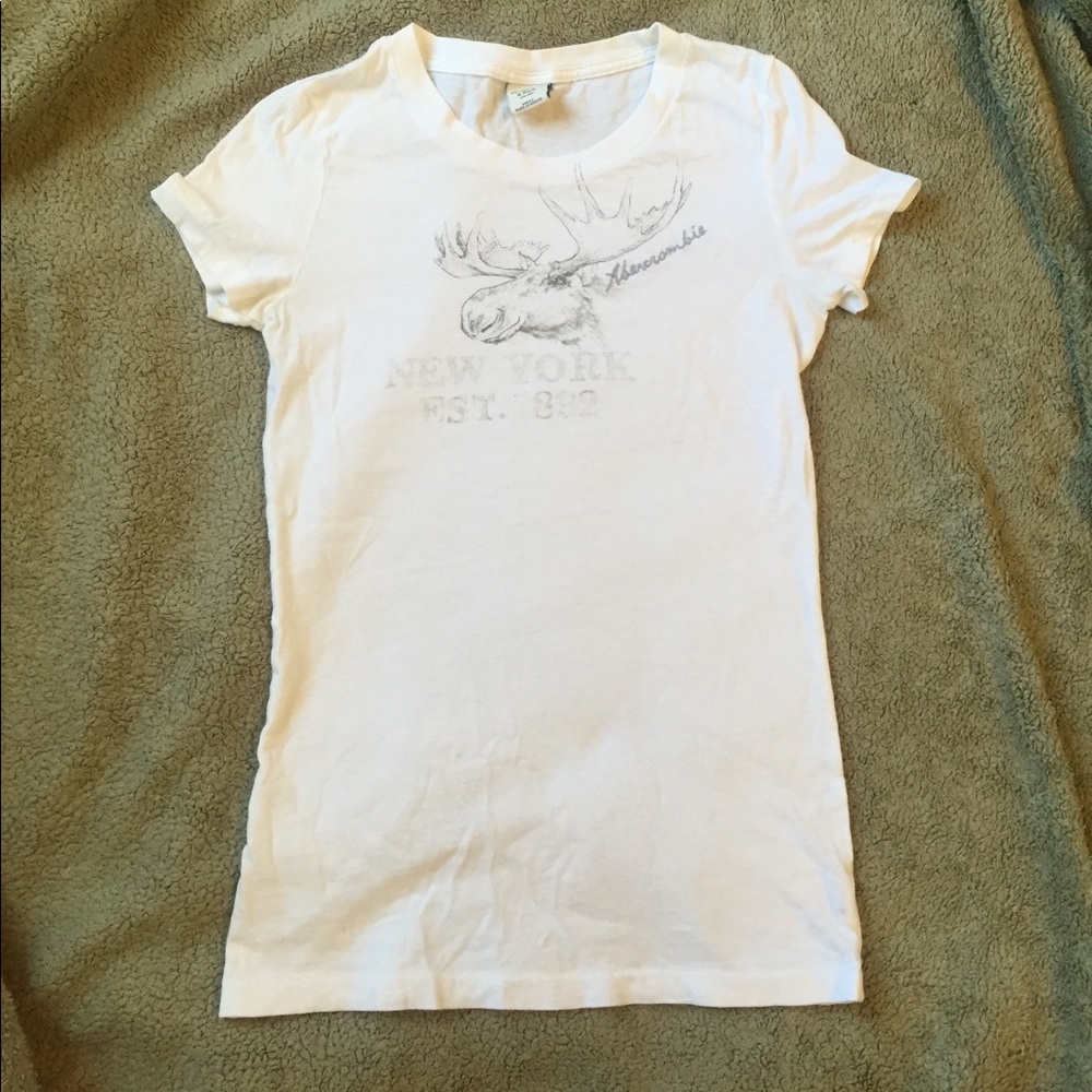 A & F t-shirt size small