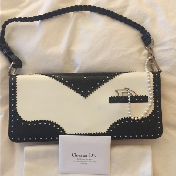 Authentic CD D’Trick Clutch w/ genuine fur shoulder strap. - Picture 2 of 7