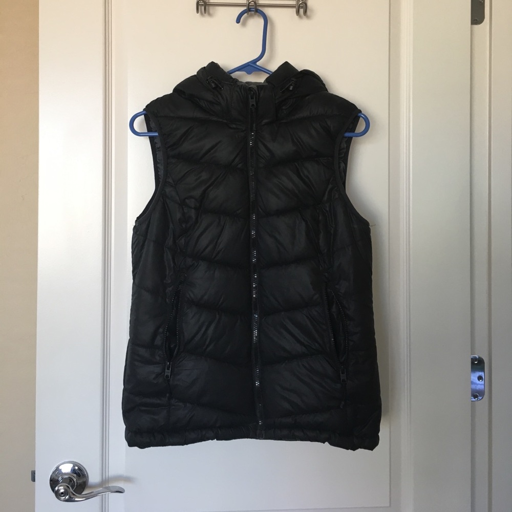 Black H&M puffer vest