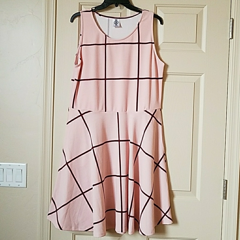 AGNES & DORA FISHER DRESS, NWOT