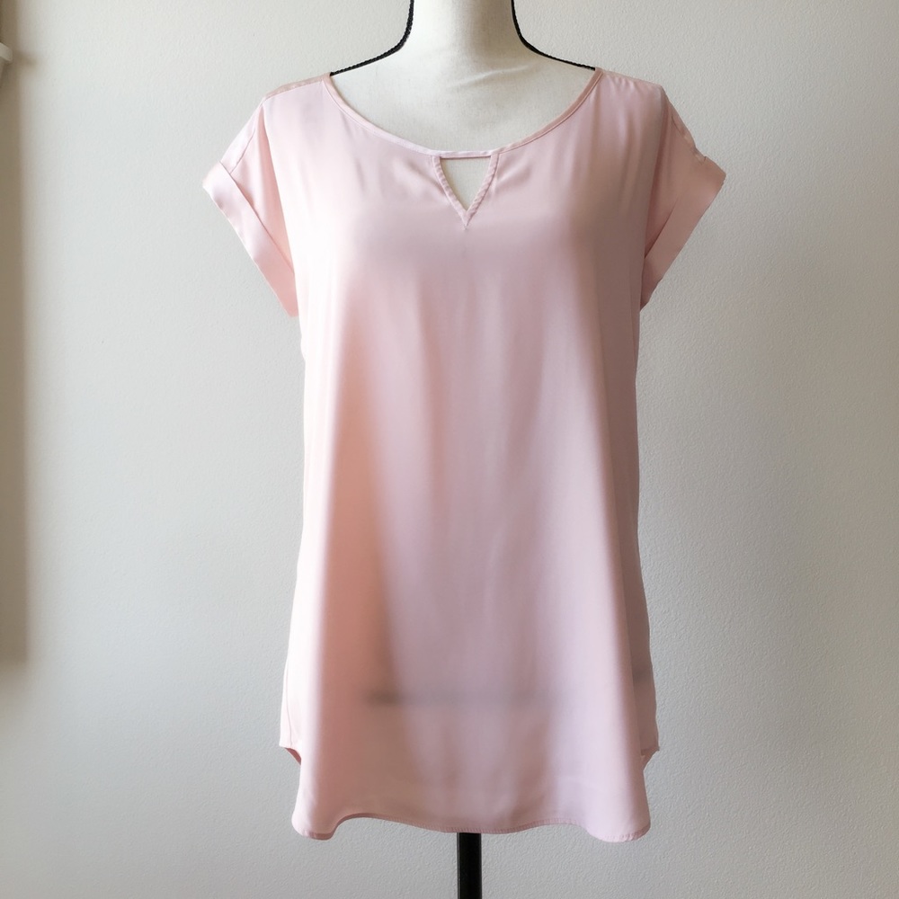 EXPRESS Short Sleeve Keyhole Soft Pink Blouse