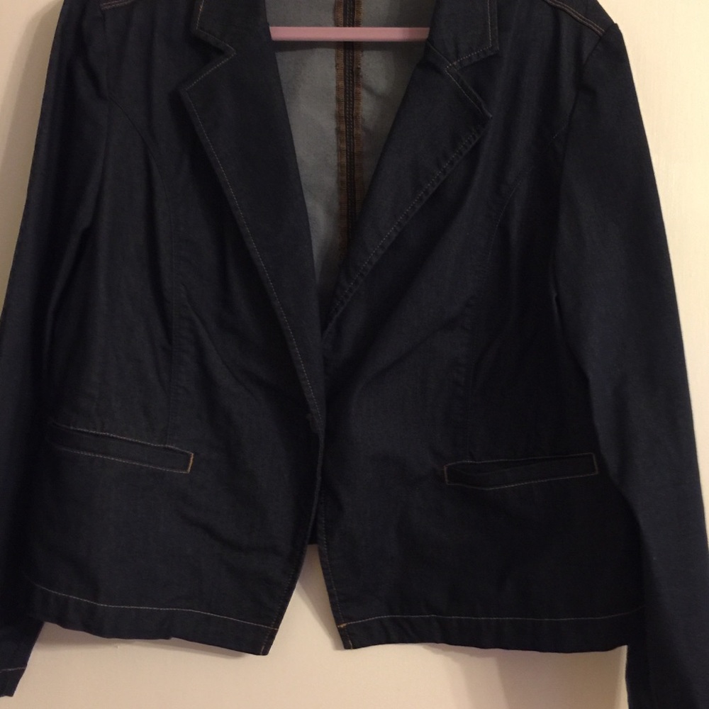 Chicos Size 4 (18/20 XXL) blue jean jacket blazer