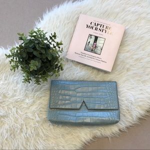 2X Host Pick!  Vince Croc Clutch