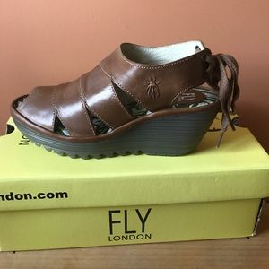 Fly London Yown Rug wedge