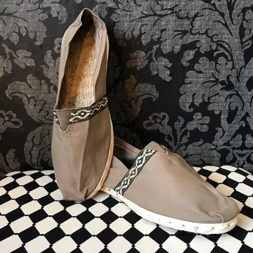 🇦🇷 NWT Brown Yute Alpargata Original