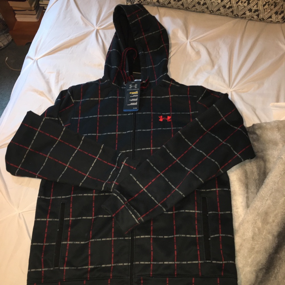 Brand new Under Armour sweatshirt