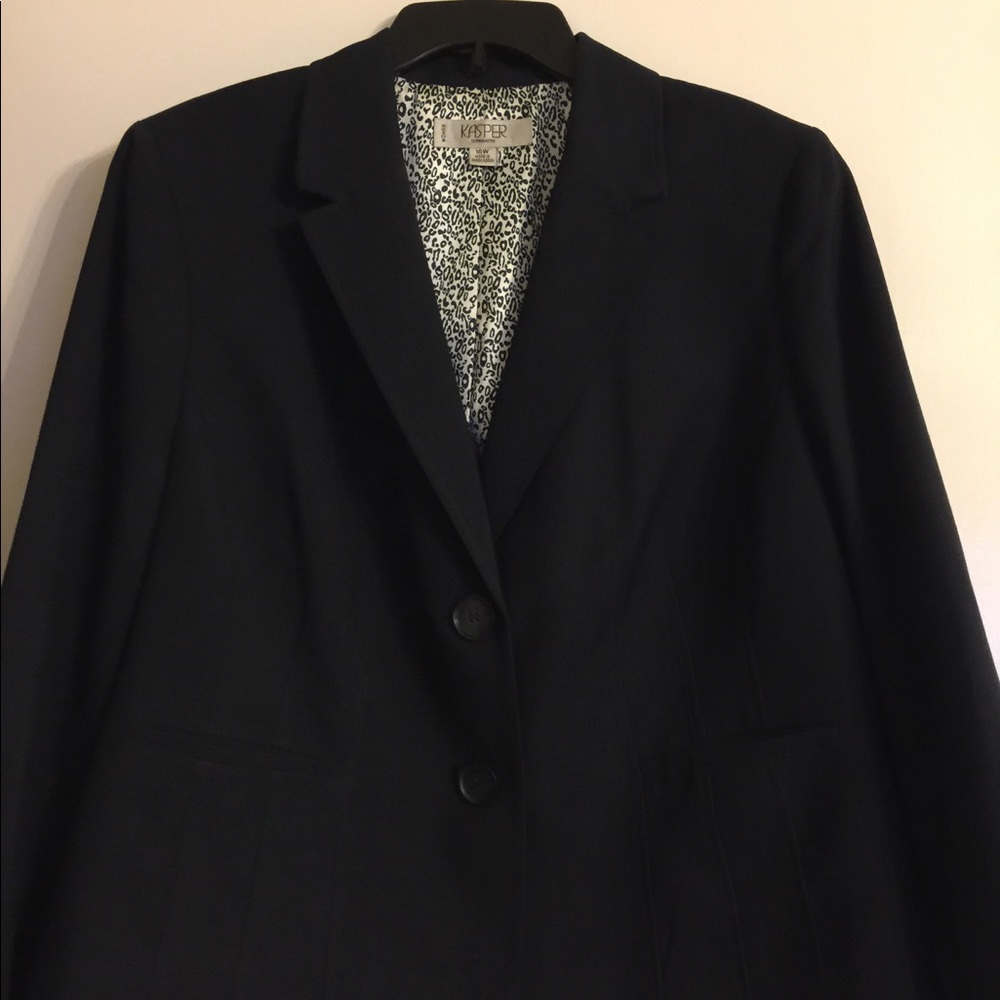 Kasper Navy Blue Blazer/jacket fully lined 16W