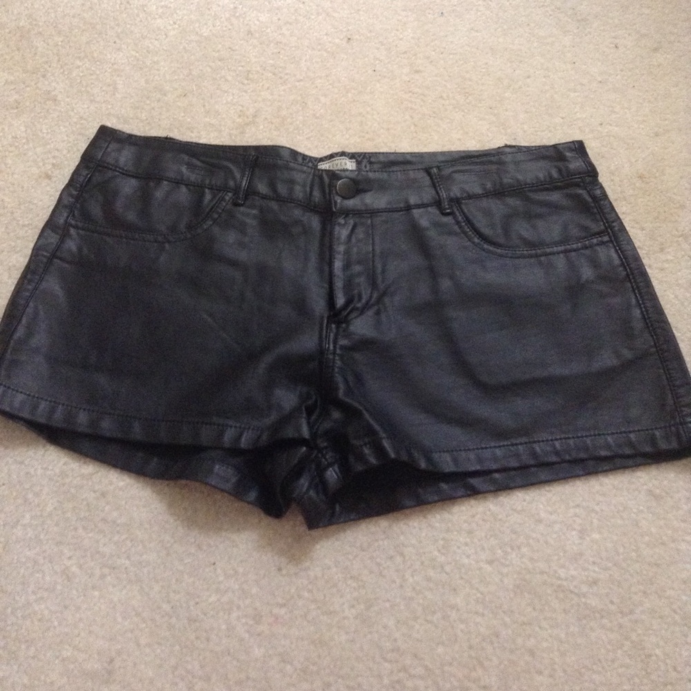 LIKE NEW faux leather short