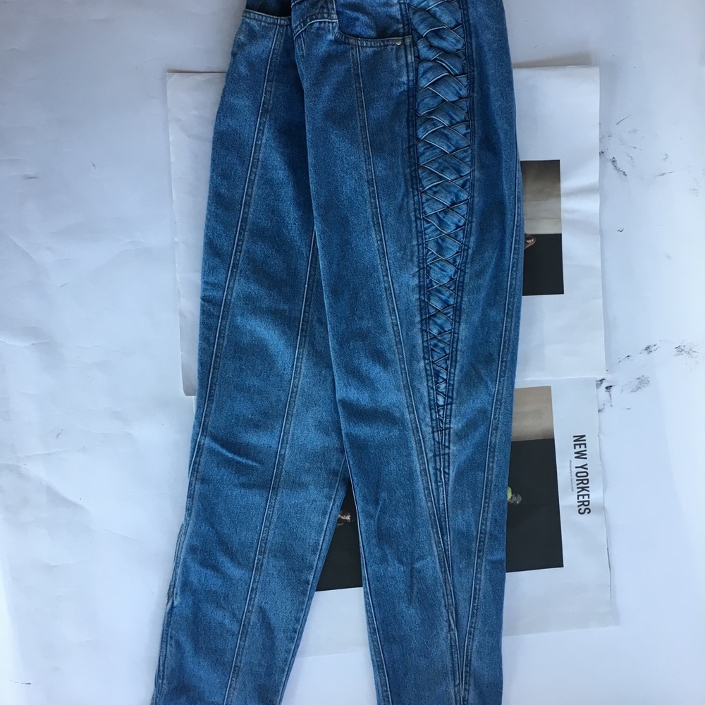 Jeans - Picture 3 of 5
