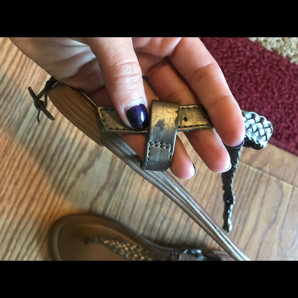 Sandals - Picture 2 of 3