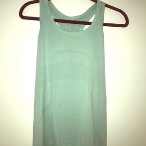Lululemon swiftly tech racerback tank Size 6