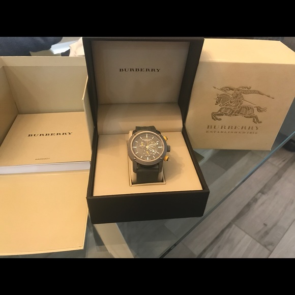 Burberry Watch - Picture 3 of 6