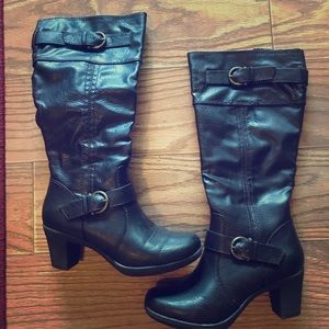 Brown Croft & Borrow boots