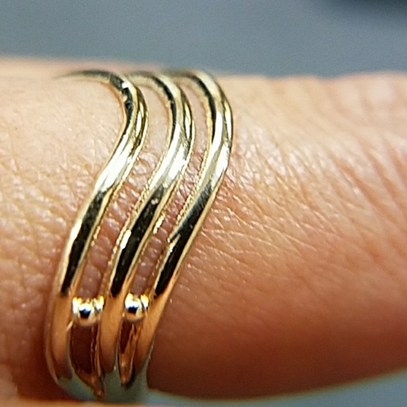 6mm 14k Solid Yellow Gold Band Ring - Picture 3 of 14