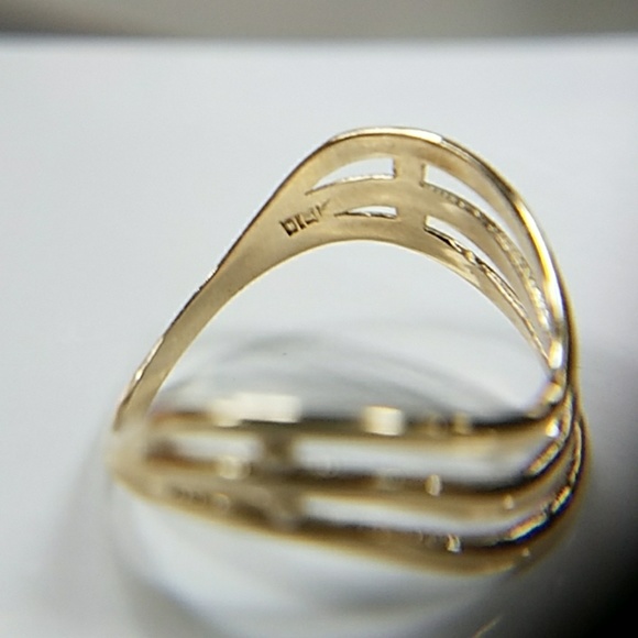 6mm 14k Solid Yellow Gold Band Ring - Picture 9 of 14