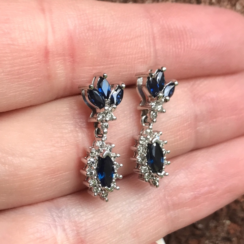🌹SALE🌹14k Alwand Vahan Sapphire Diamond Earrings - Picture 4 of 8