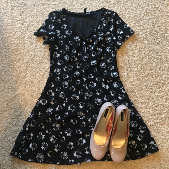 Divided Dresses & Skirts - Black flower dress