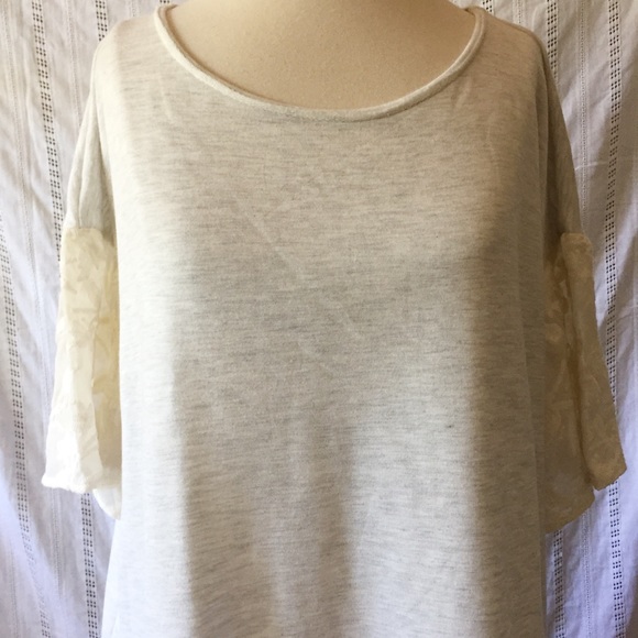 Dolan Anthropologie Heather Gray Lace Sleeves Top Blouse Size Medium - Picture 1 of 6