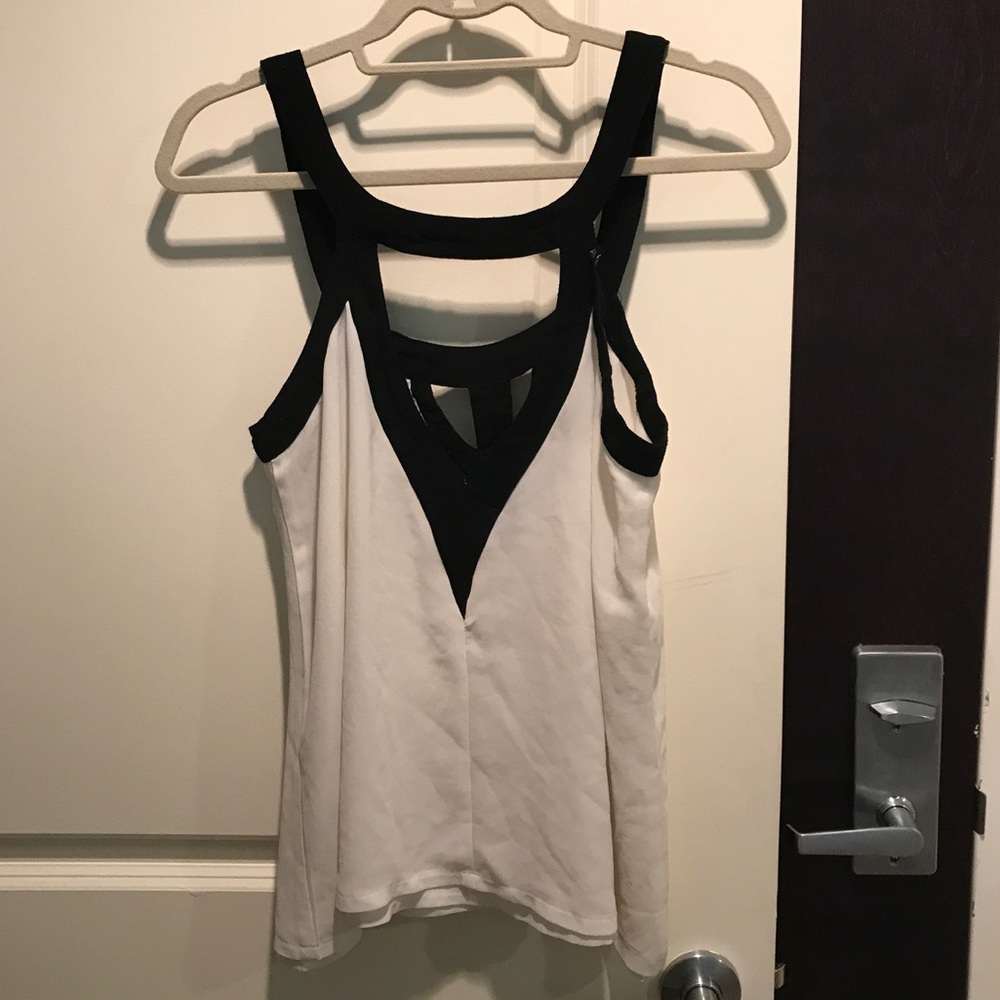Blouse - Picture 2 of 3